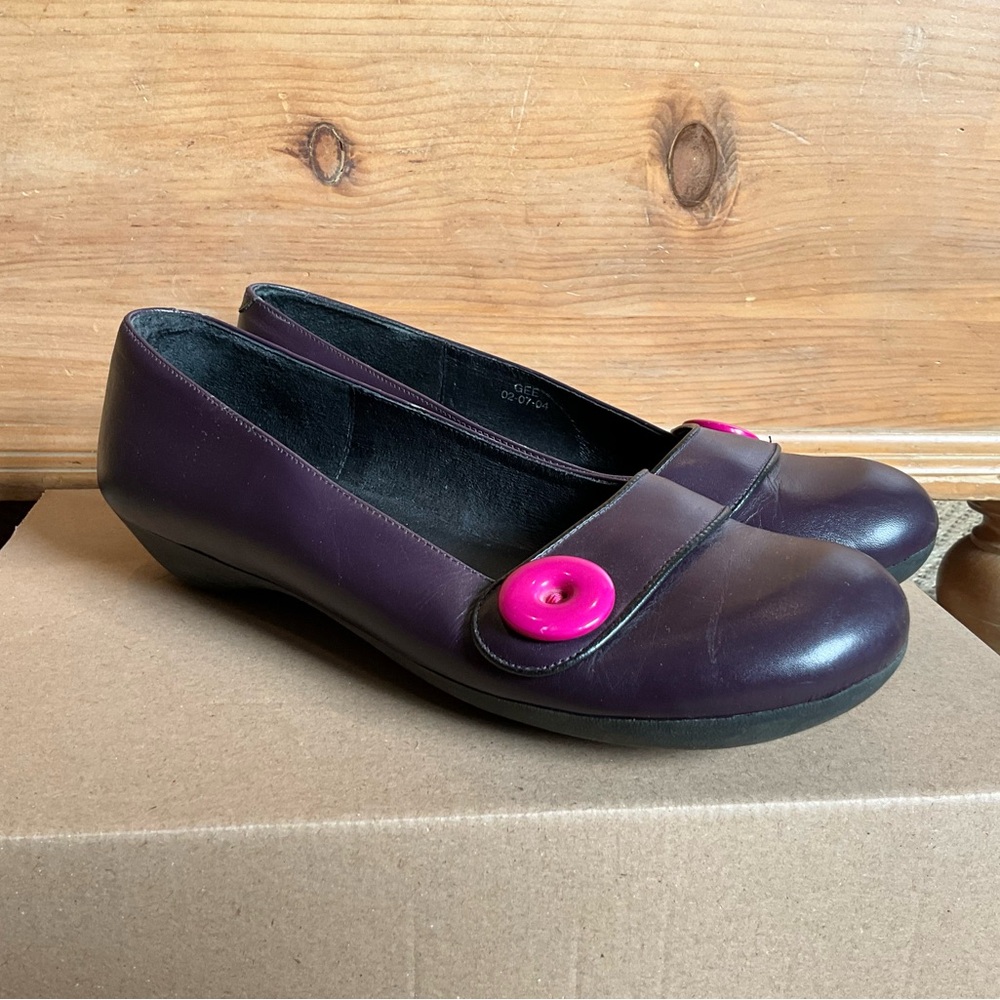 Jones Bootmakers UK Flats